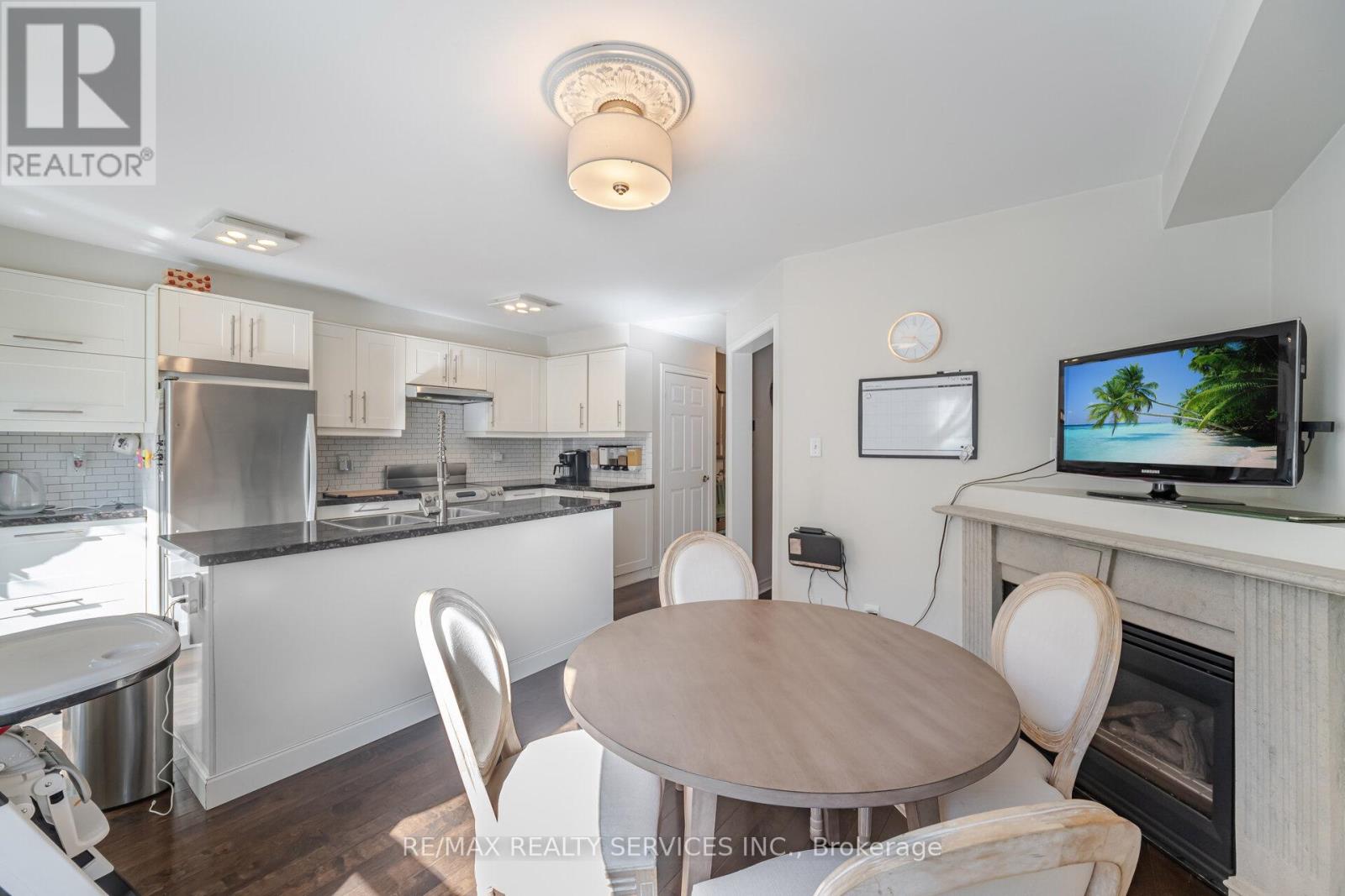 632 Leatherleaf Drive, Mississauga, Ontario  L4Z 3Z1 - Photo 17 - W12175400