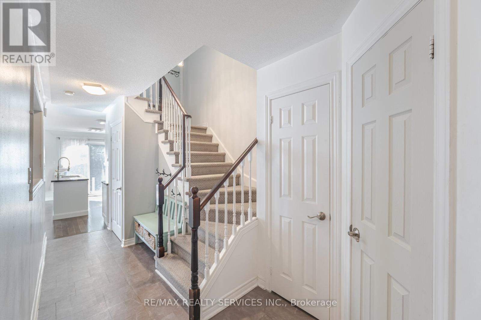 632 Leatherleaf Drive, Mississauga, Ontario  L4Z 3Z1 - Photo 8 - W12175400