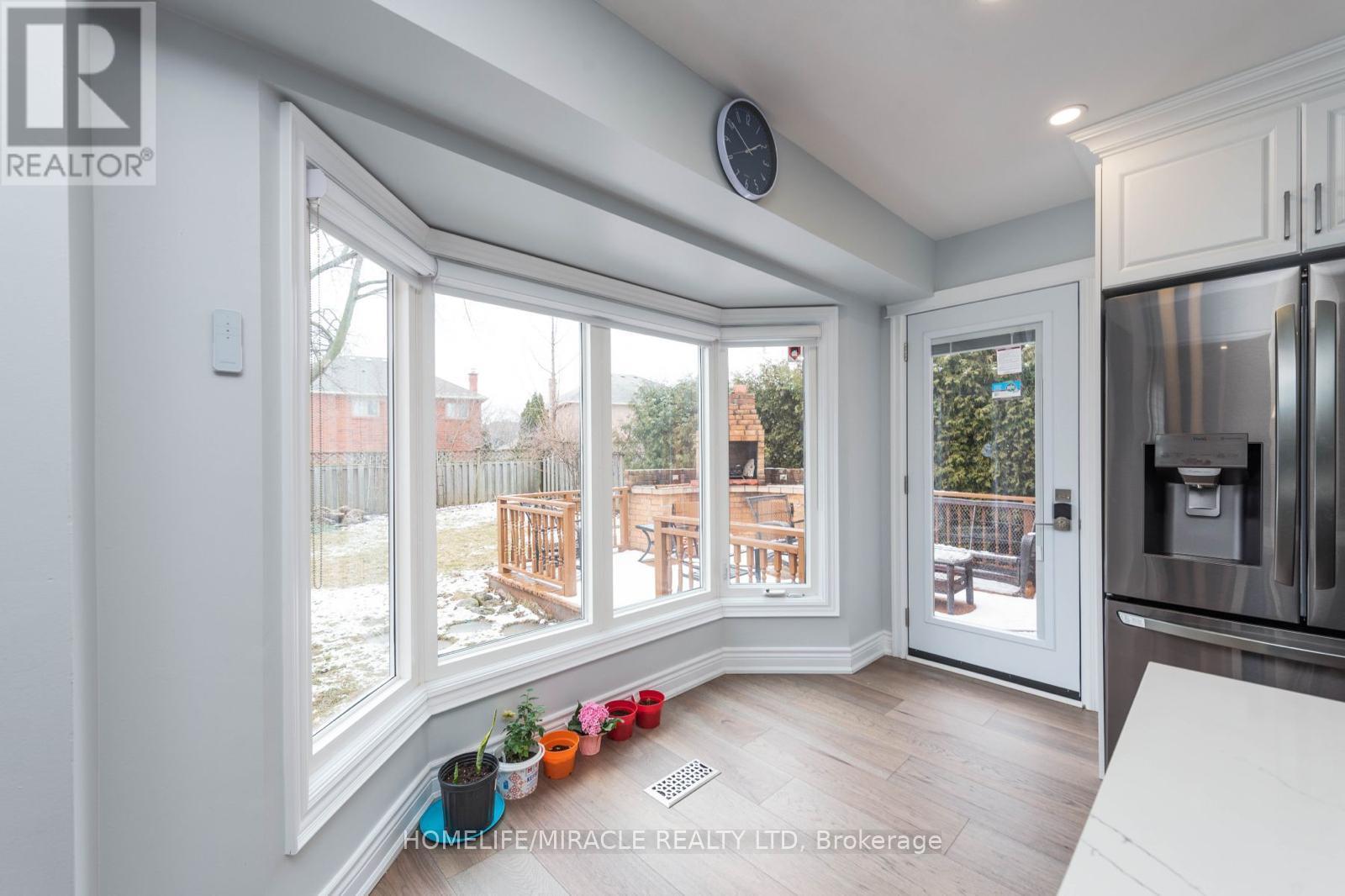 Upper - 2116 Eighth Line, Oakville, Ontario  L6H 3Z1 - Photo 10 - W12175436