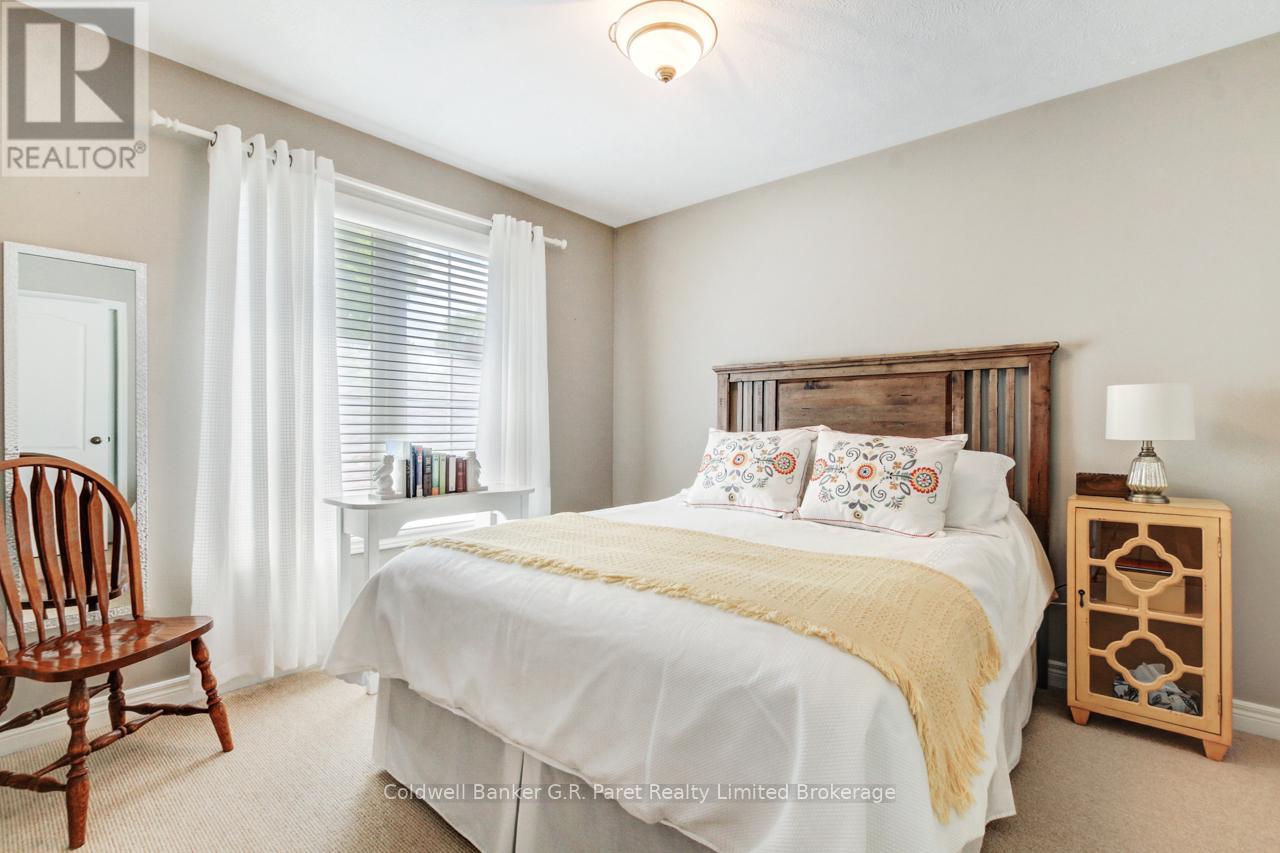130 Glendale Drive, Tillsonburg, Ontario  N4G 5V9 - Photo 20 - X12175481