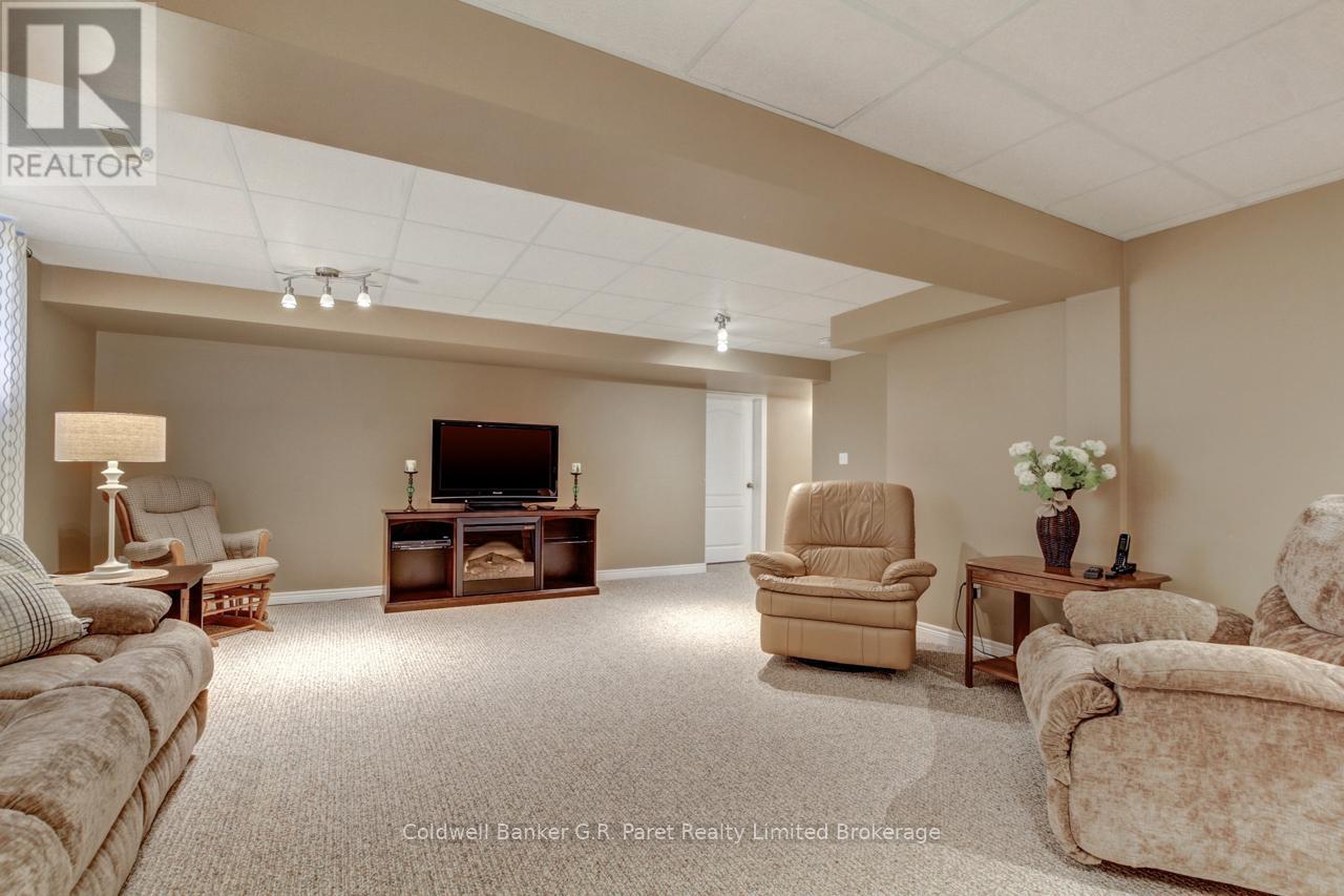 130 Glendale Drive, Tillsonburg, Ontario  N4G 5V9 - Photo 23 - X12175481