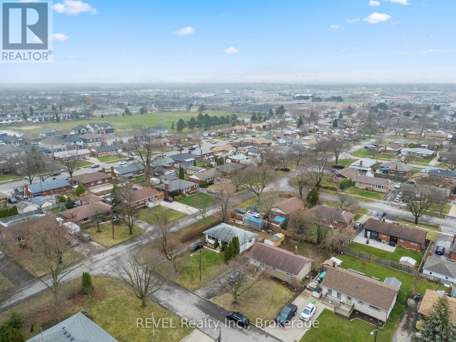 26 Roseland Avenue, St. Catharines, Ontario  L2M 5Z2 - Photo 30 - X12088810
