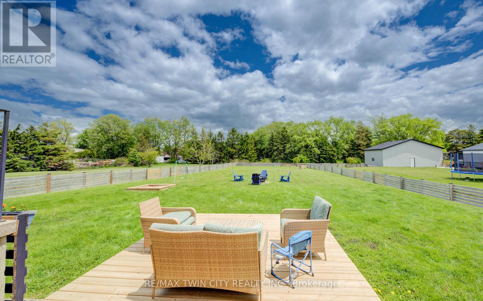 3985 Sackville Street, Perth East, Ontario  N0B 2P0 - Photo 46 - X12175410