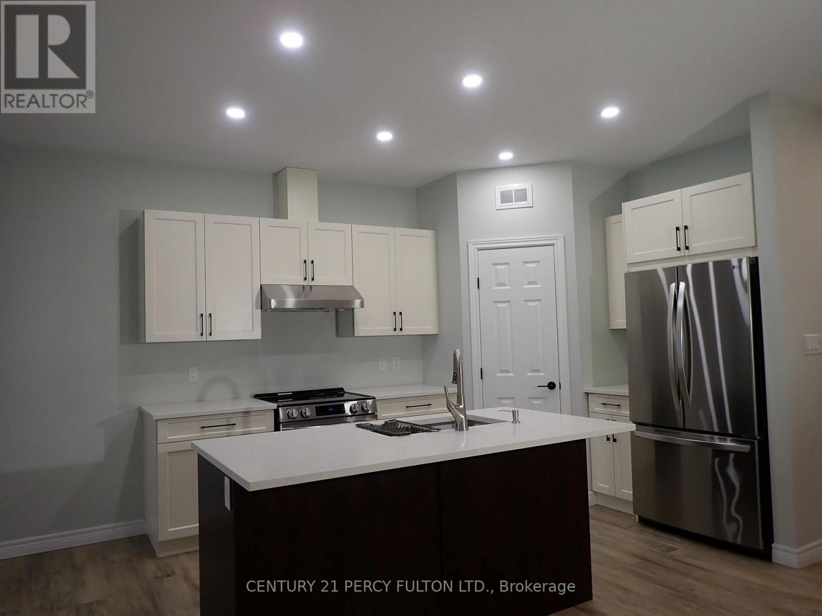 16 Dayton Court, Prince Edward County, Ontario  K0K 2T0 - Photo 8 - X12175451