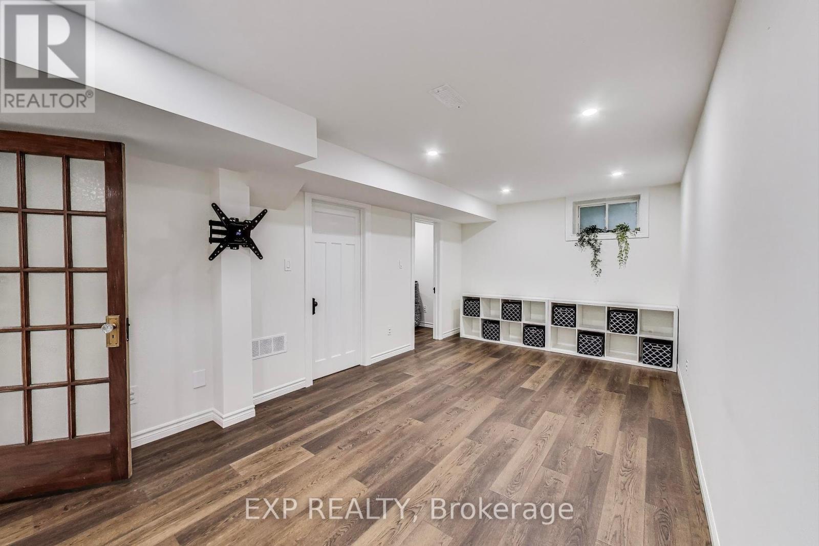 71 Huxley Avenue S, Hamilton (Delta), Ontario  L8K 2P7 - Photo 26 - X12175471