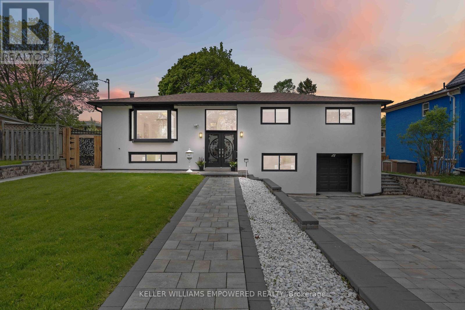 112 KINGSLAKE ROAD, toronto (don valley village), Ontario