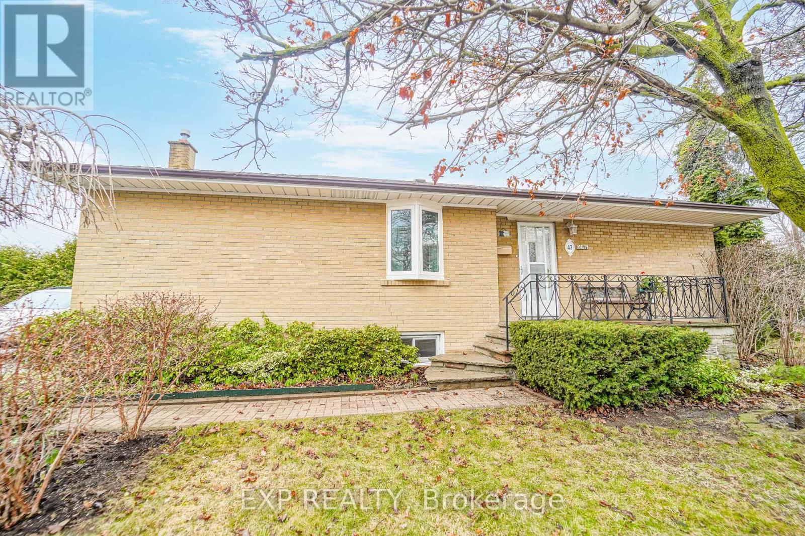 Property at 47 COMBE AVENUE image 2