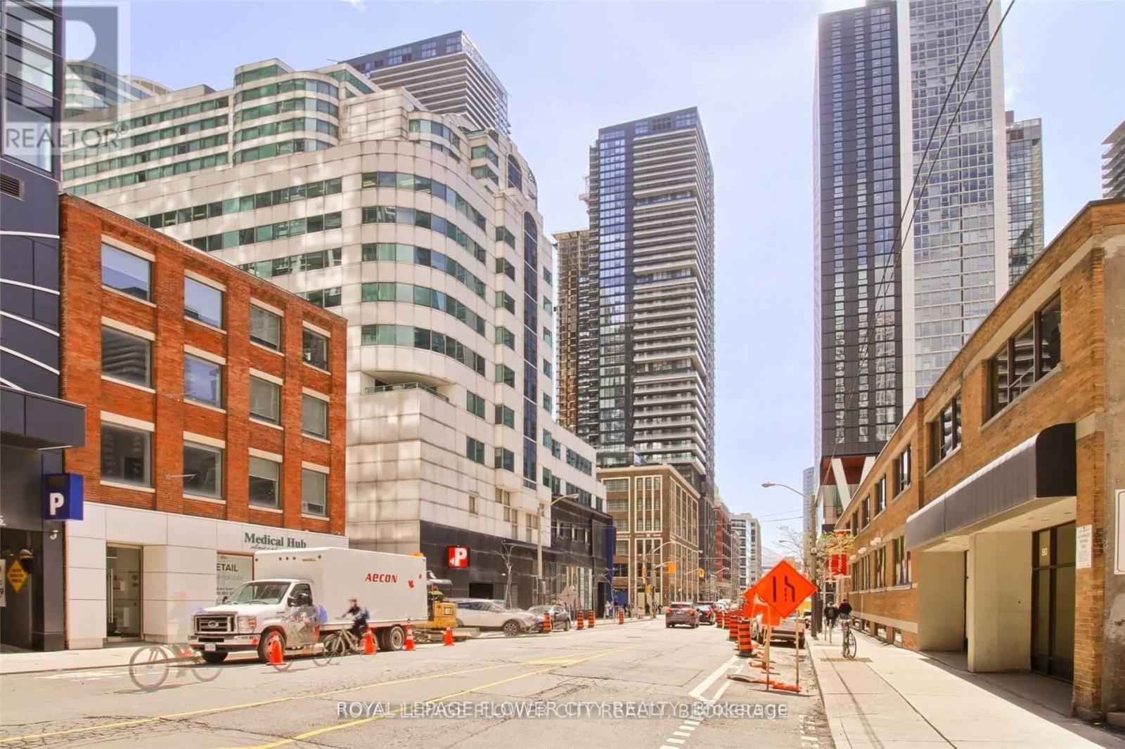 3201 - 115 Blue Jays Way, Toronto (Waterfront Communities), Ontario  M5V 0N4 - Photo 1 - C12175647