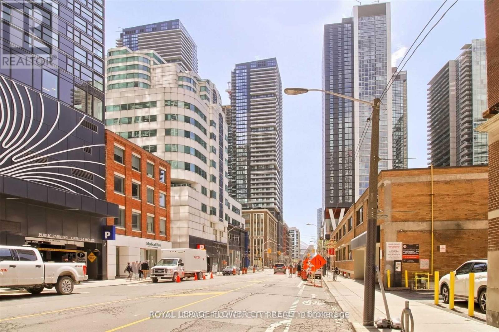3201 - 115 Blue Jays Way, Toronto (Waterfront Communities), Ontario  M5V 0N4 - Photo 2 - C12175647