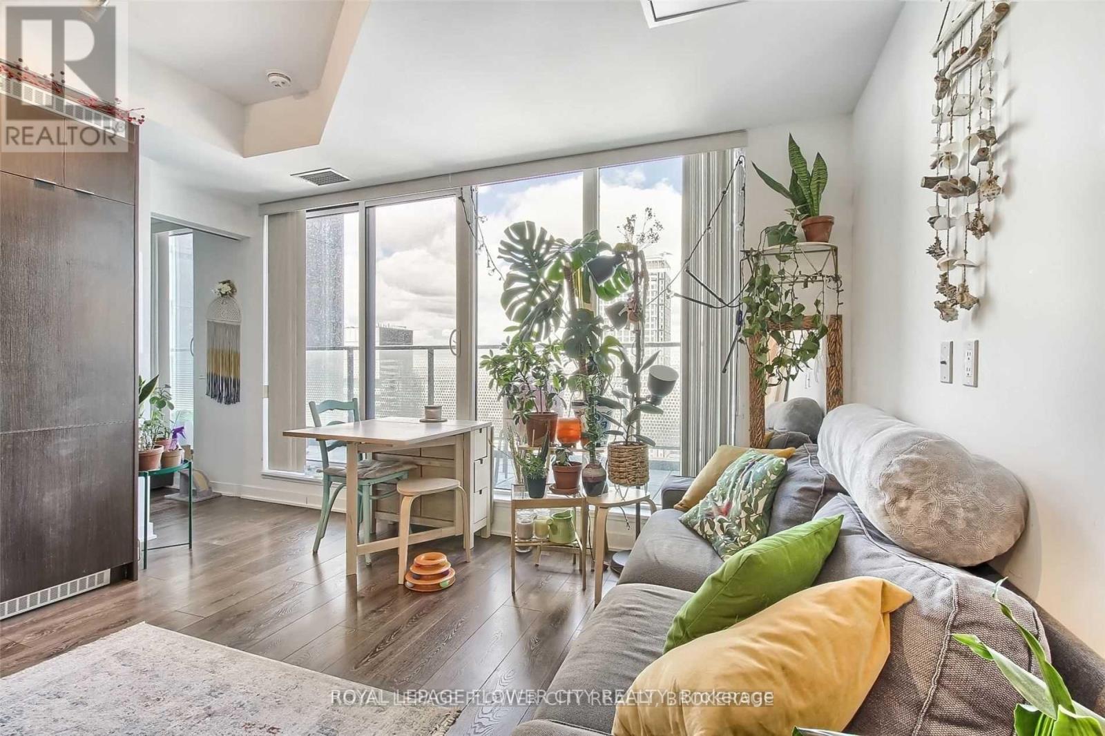 3201 - 115 Blue Jays Way, Toronto (Waterfront Communities), Ontario  M5V 0N4 - Photo 8 - C12175647