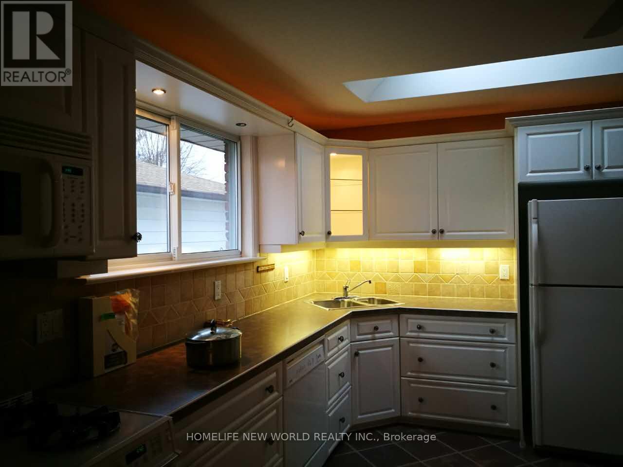 Main - 253 Waverly Street N, Oshawa, Ontario  L1J 5V8 - Photo 3 - E12175584