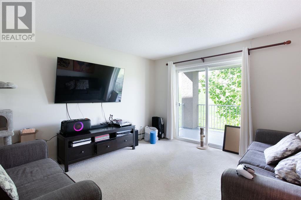 215, 4000 Citadel Meadow Point Nw, Calgary, Alberta  T3G 4T3 - Photo 3 - A2224922