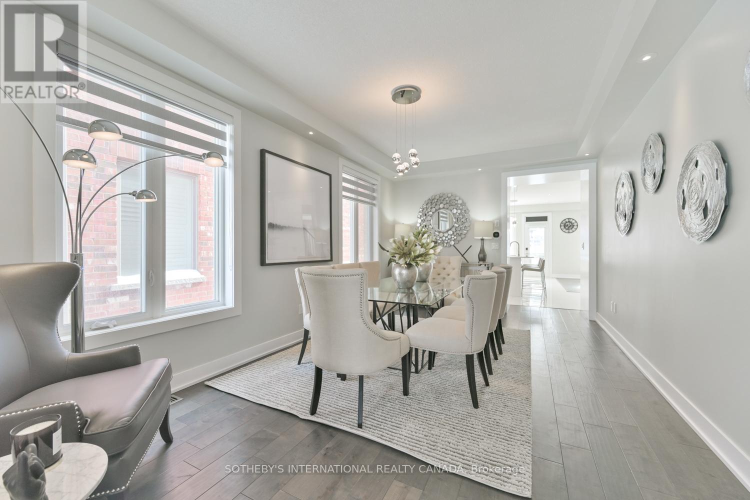 45 Crimson King Way, East Gwillimbury, Ontario  L9N 0V1 - Photo 4 - N12175512