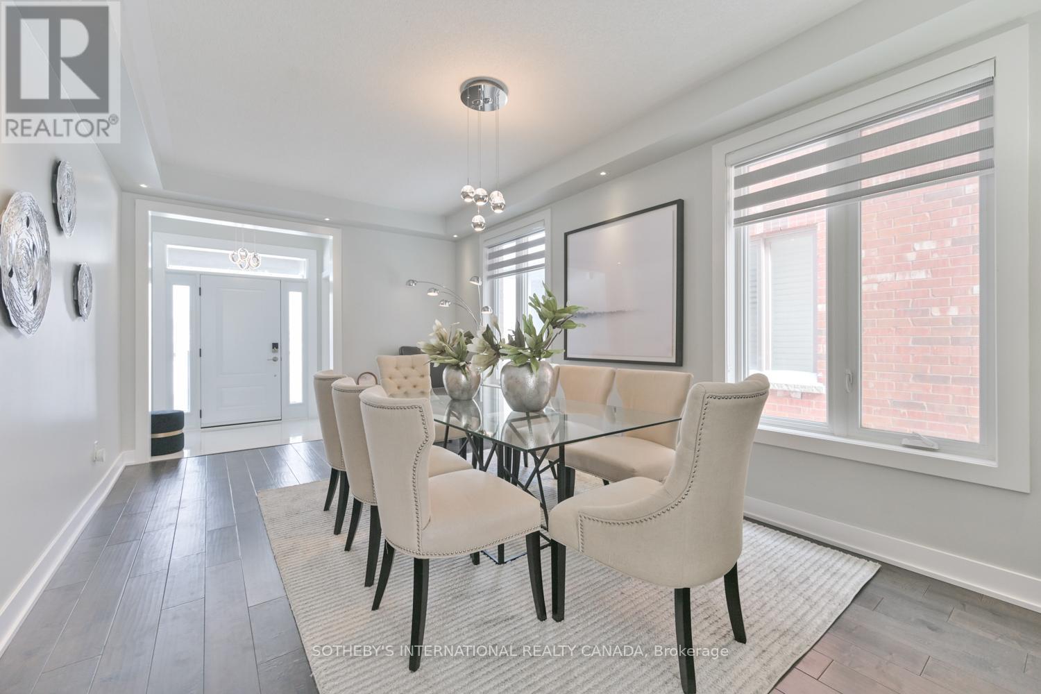 Property at 45 CRIMSON KING WAY image 5