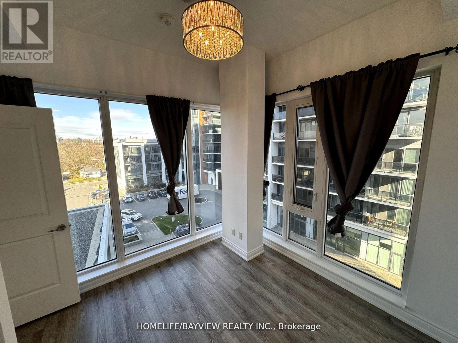 509 - 9618 Yonge Street, Richmond Hill, Ontario  L4C 0X5 - Photo 8 - N12175592