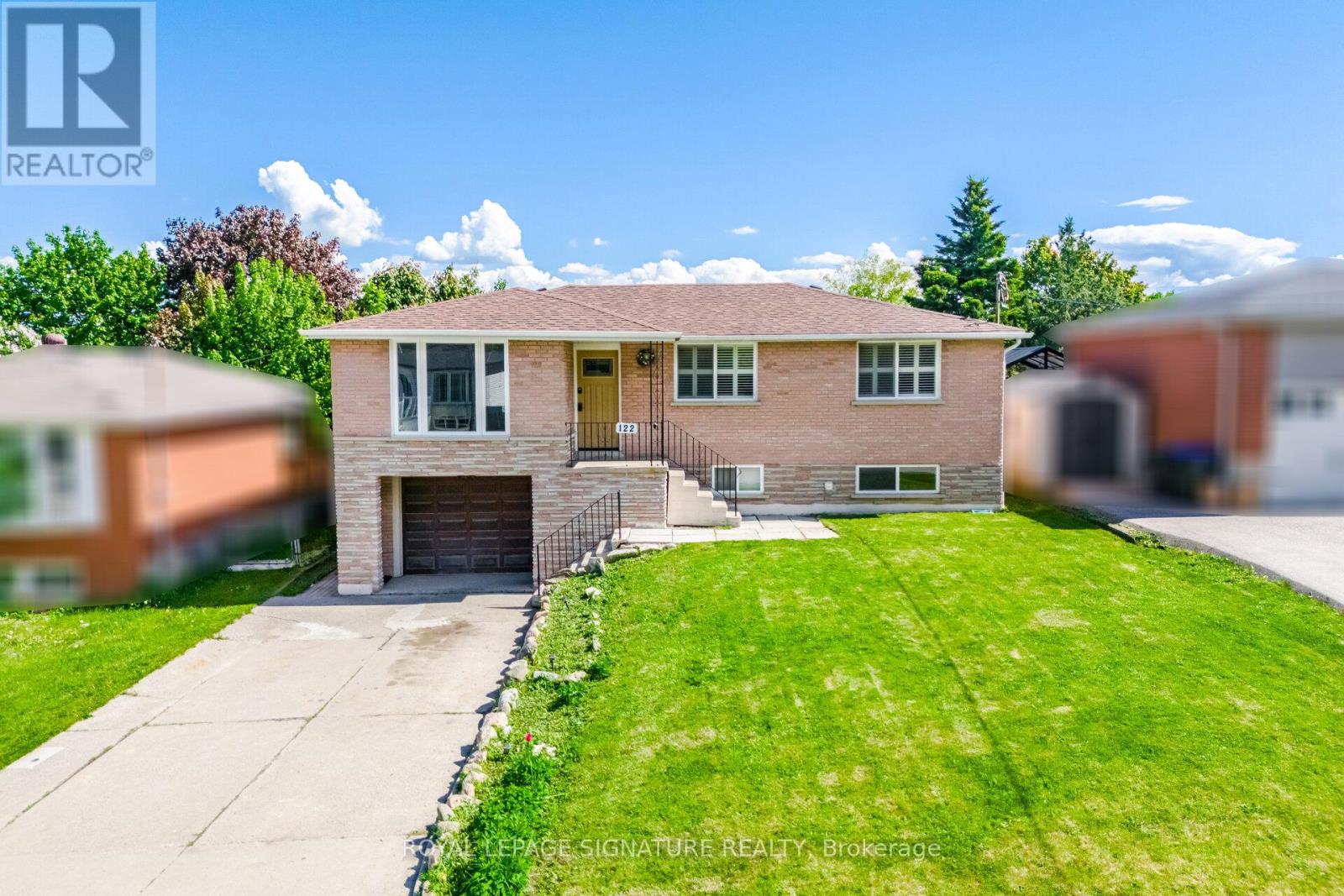 122 Luxury Avenue, Bradford West Gwillimbury, Ontario  L3Z 1T4 - Photo 2 - N12175597