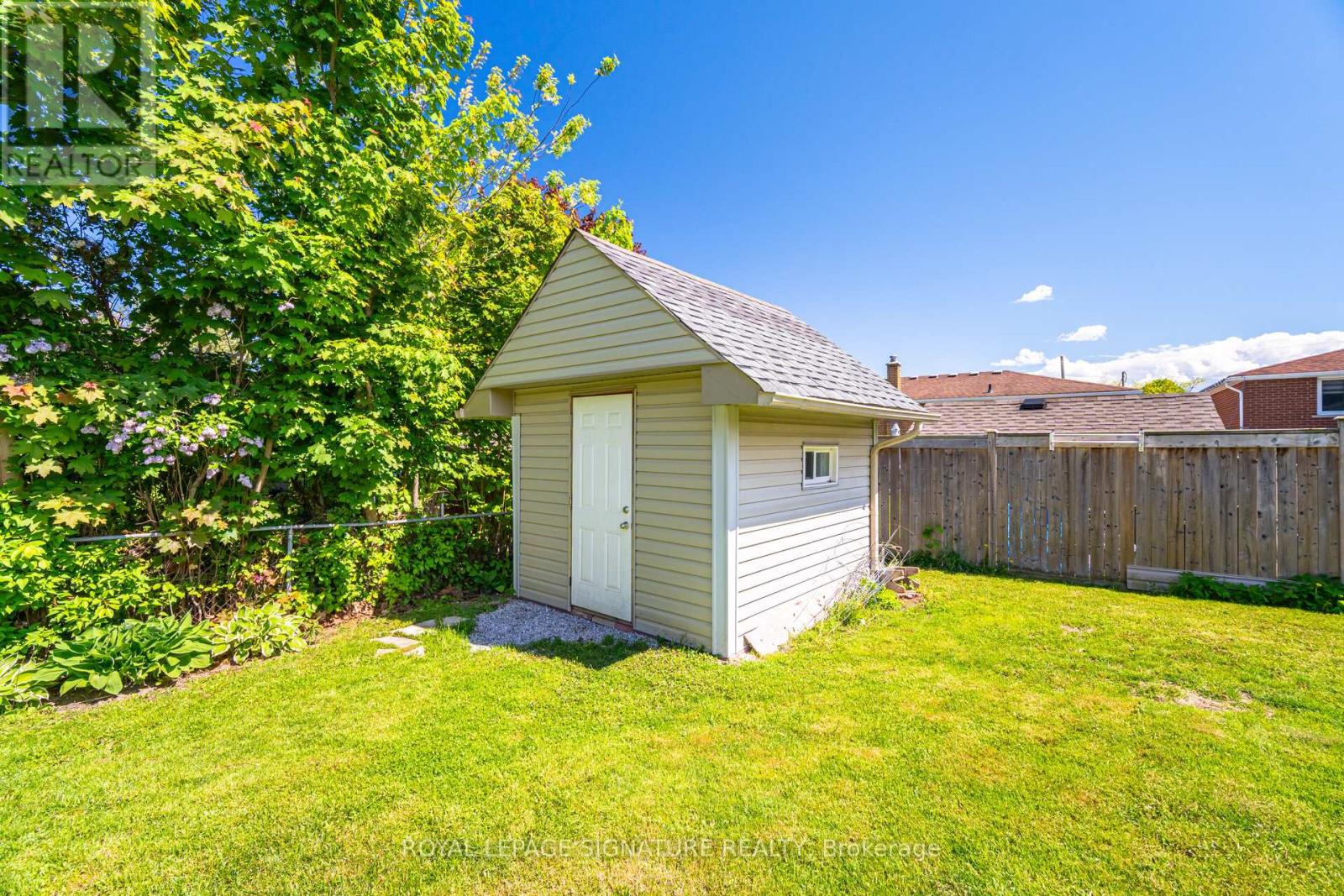 122 Luxury Avenue, Bradford West Gwillimbury, Ontario  L3Z 1T4 - Photo 38 - N12175597