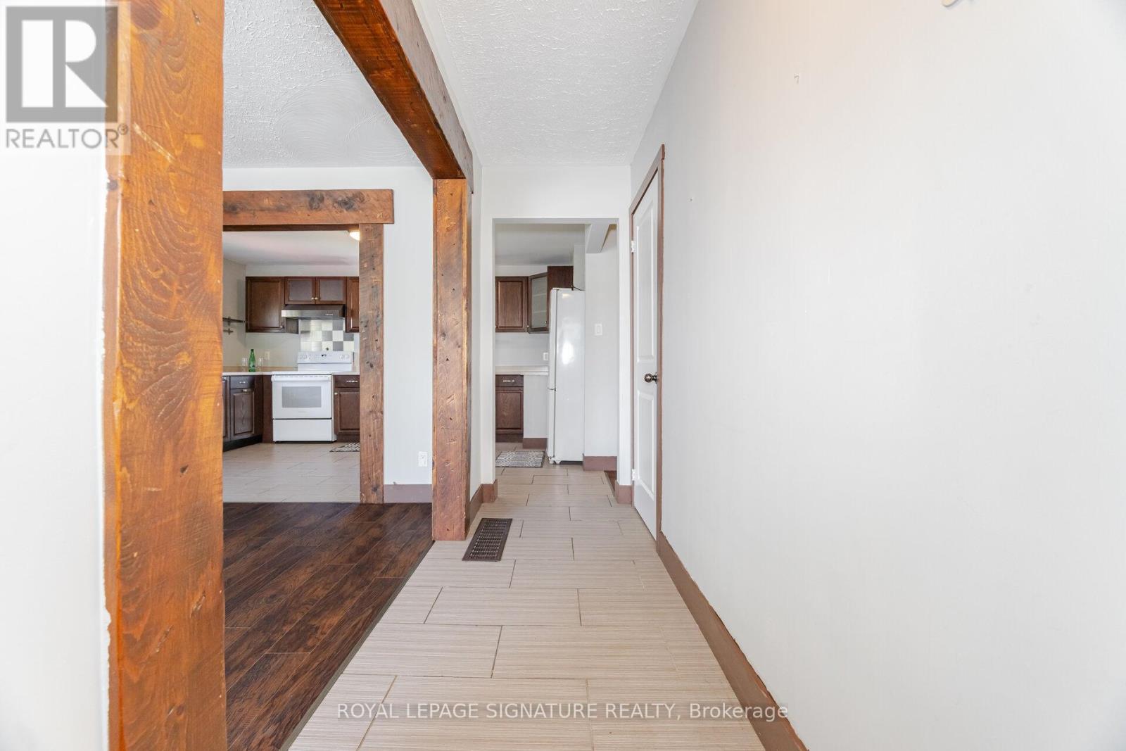 122 Luxury Avenue, Bradford West Gwillimbury, Ontario  L3Z 1T4 - Photo 7 - N12175597