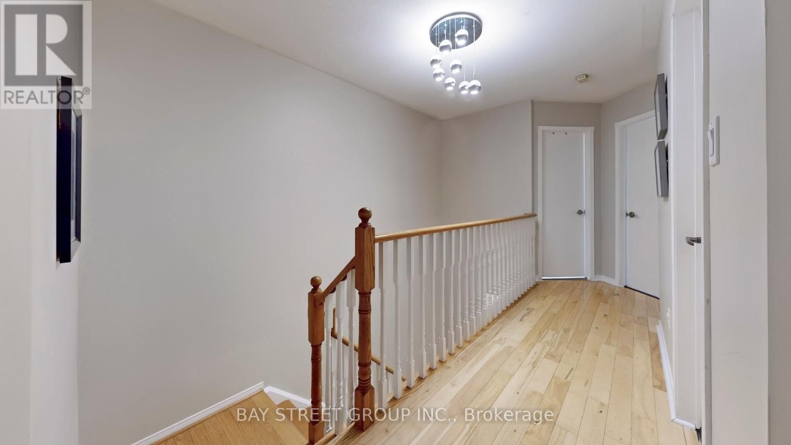 7229 Dime Crescent, Mississauga, Ontario  L5W 1K5 - Photo 15 - W12110519