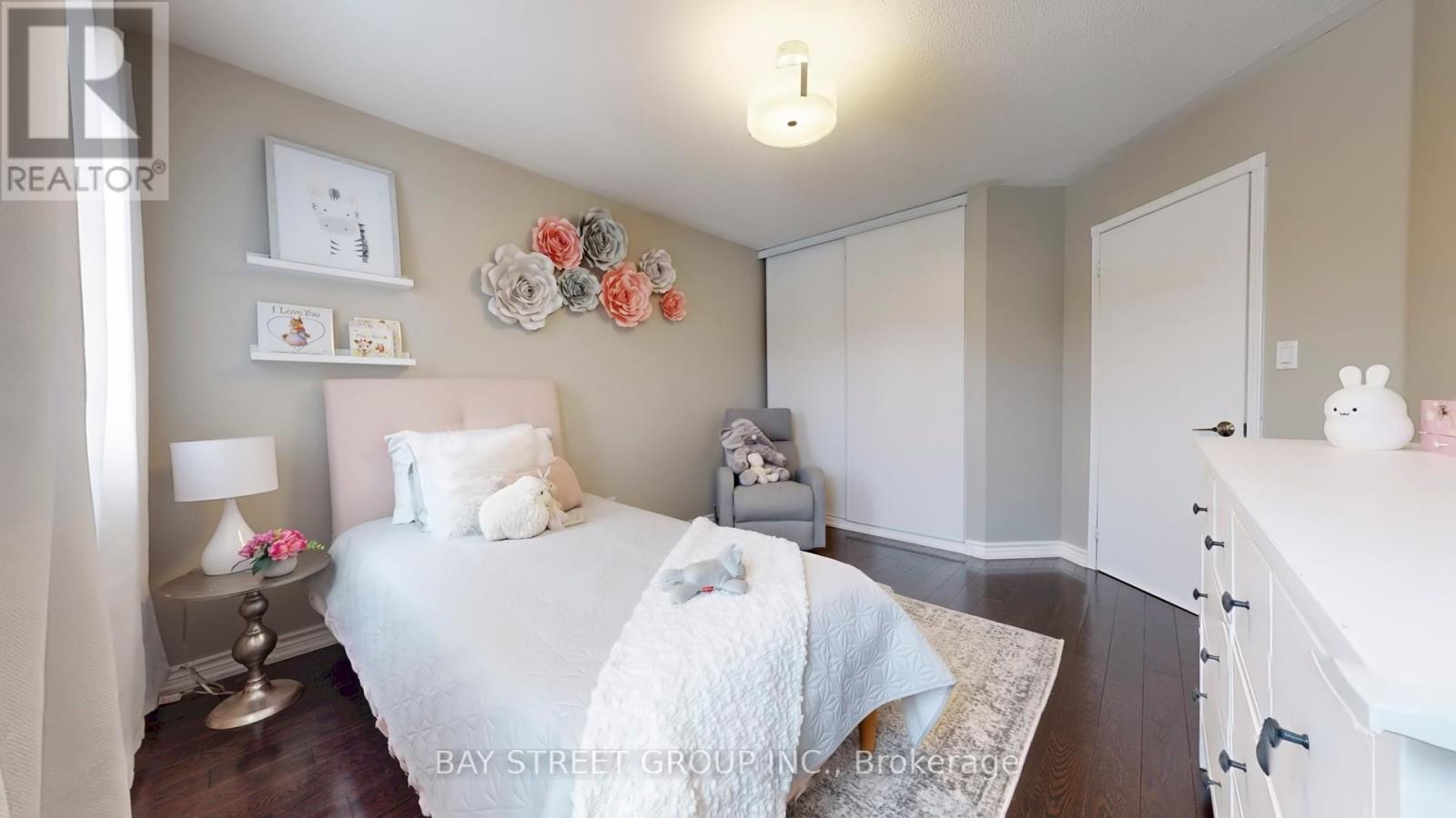 7229 Dime Crescent, Mississauga, Ontario  L5W 1K5 - Photo 21 - W12110519