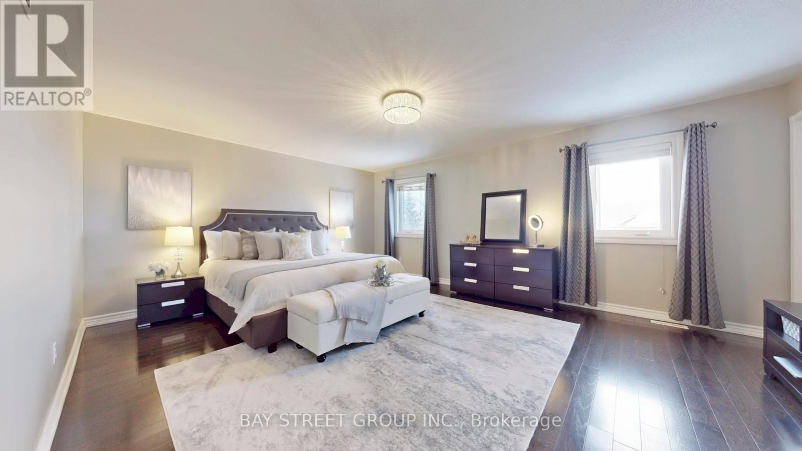 7229 Dime Crescent, Mississauga, Ontario  L5W 1K5 - Photo 16 - W12110519