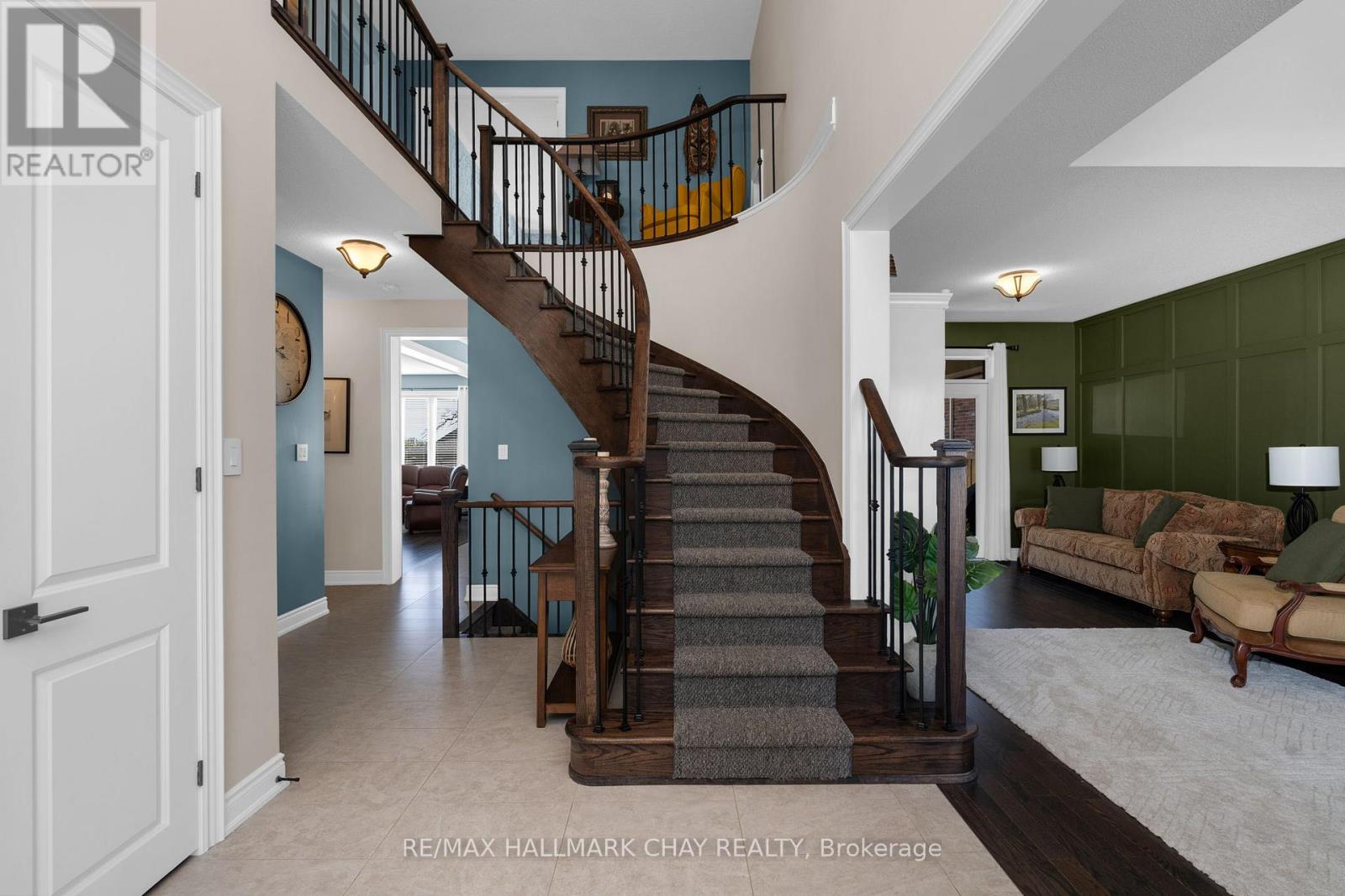 65 Rugman Crescent, Springwater, Ontario  L9X 2A4 - Photo 6 - S12175583