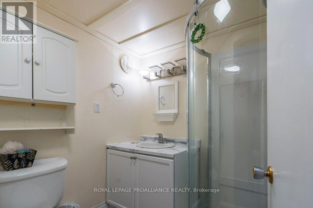 590 Victoria Avenue, Belleville, Ontario  K8N 2G9 - Photo 26 - X12175736