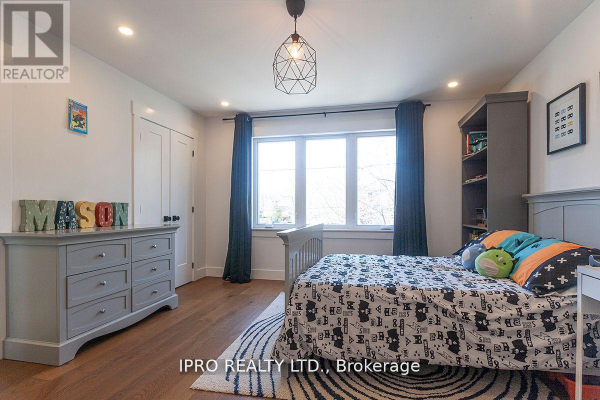 510 Richey Crescent, Mississauga, Ontario  L5G 1N4 - Photo 22 - W12072420