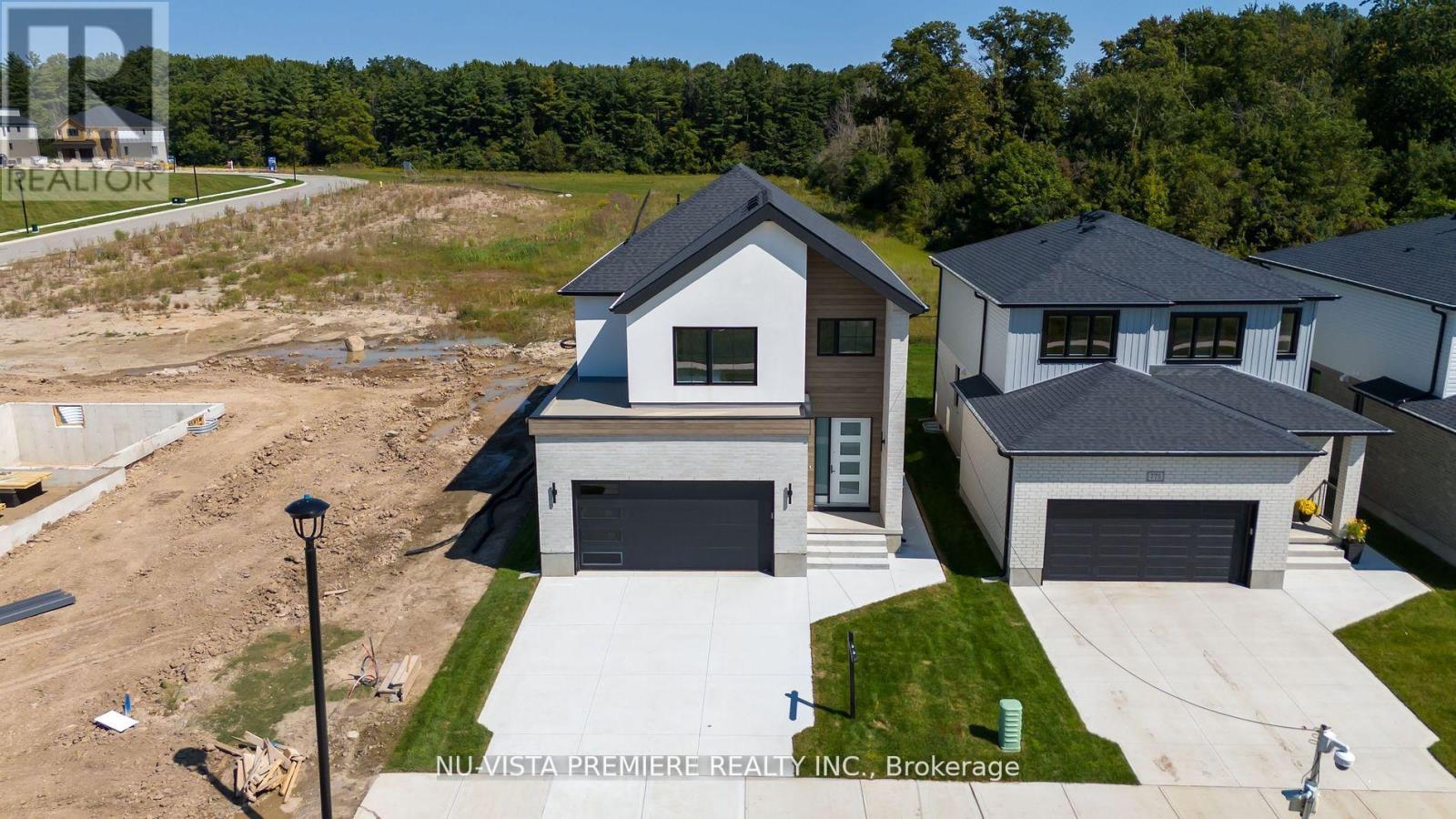 1181 Honeywood Drive, London South, Ontario  N6M 1C1 - Photo 3 - X12175697
