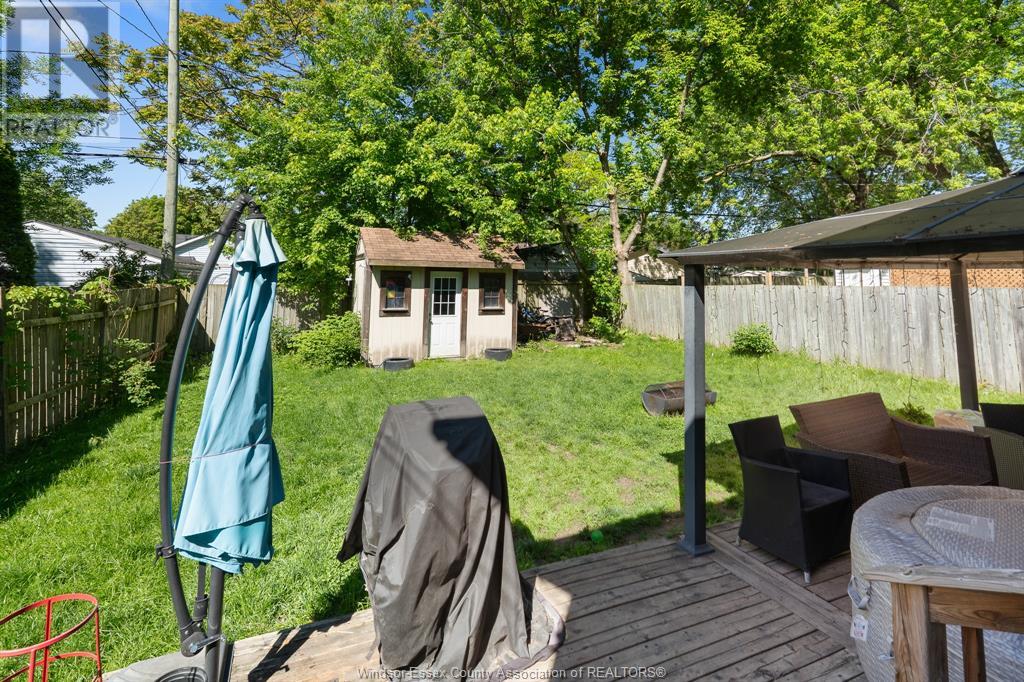 989 Bridge Avenue, Windsor, Ontario  N9B 2M9 - Photo 39 - 25013190