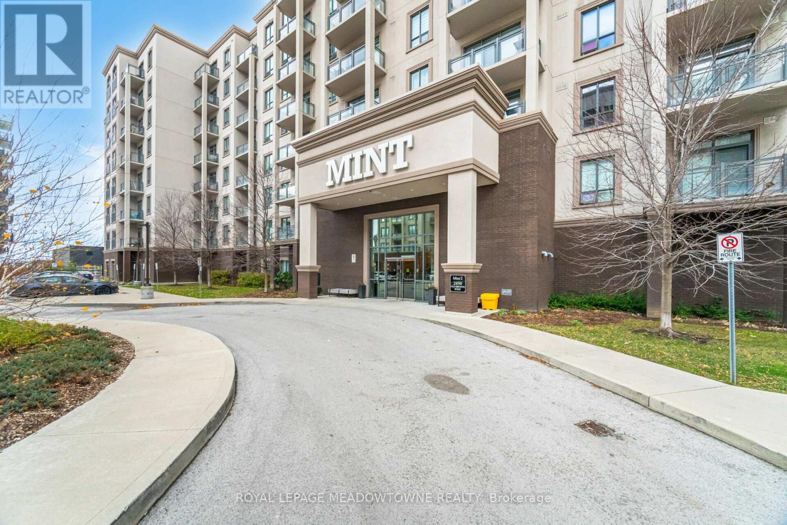 406 - 2490 OLD BRONTE ROAD E, Oakville, Ontario