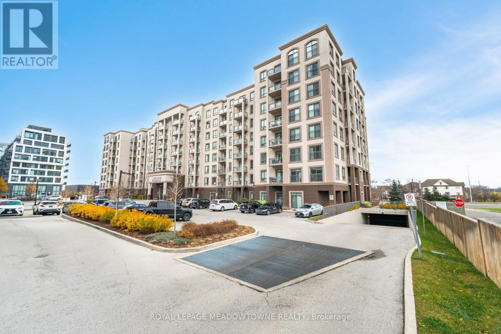 406 - 2490 Old Bronte Road E, Oakville (Wm Westmount), Ontario  L6M 0Y5 - Photo 2 - W12175505