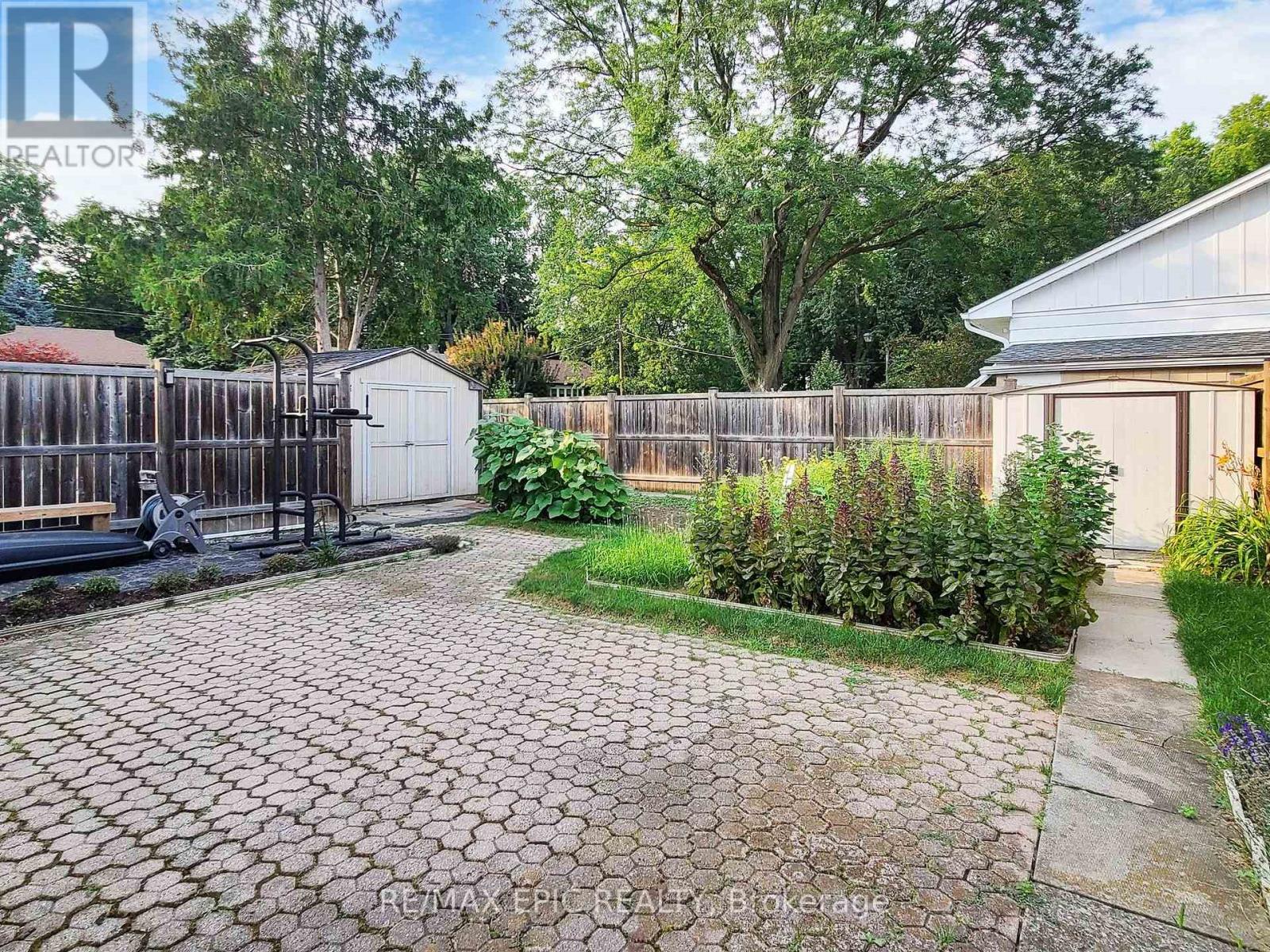 2180 Mount Royal Avenue, Burlington (Mountainside), Ontario  L7P 1R9 - Photo 33 - W12175530