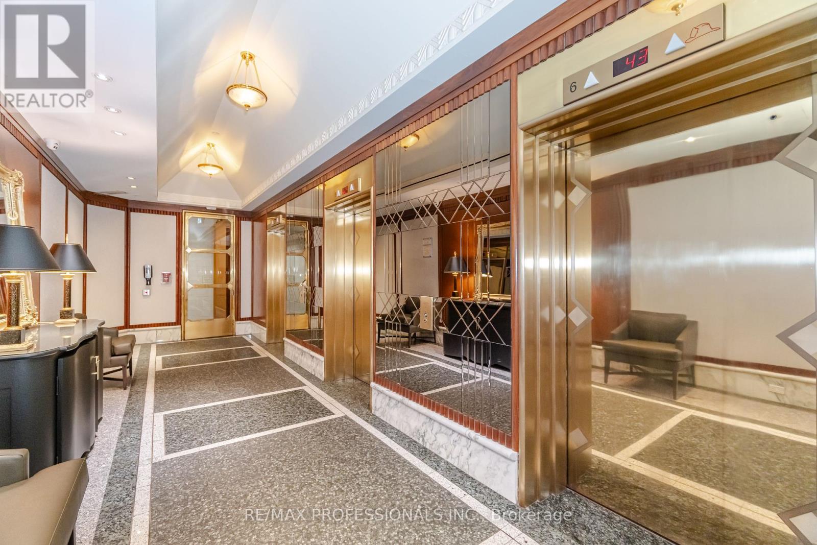 410 - 1 Palace Pier Court, Toronto (Mimico), Ontario  M8V 3W9 - Photo 26 - W12175545