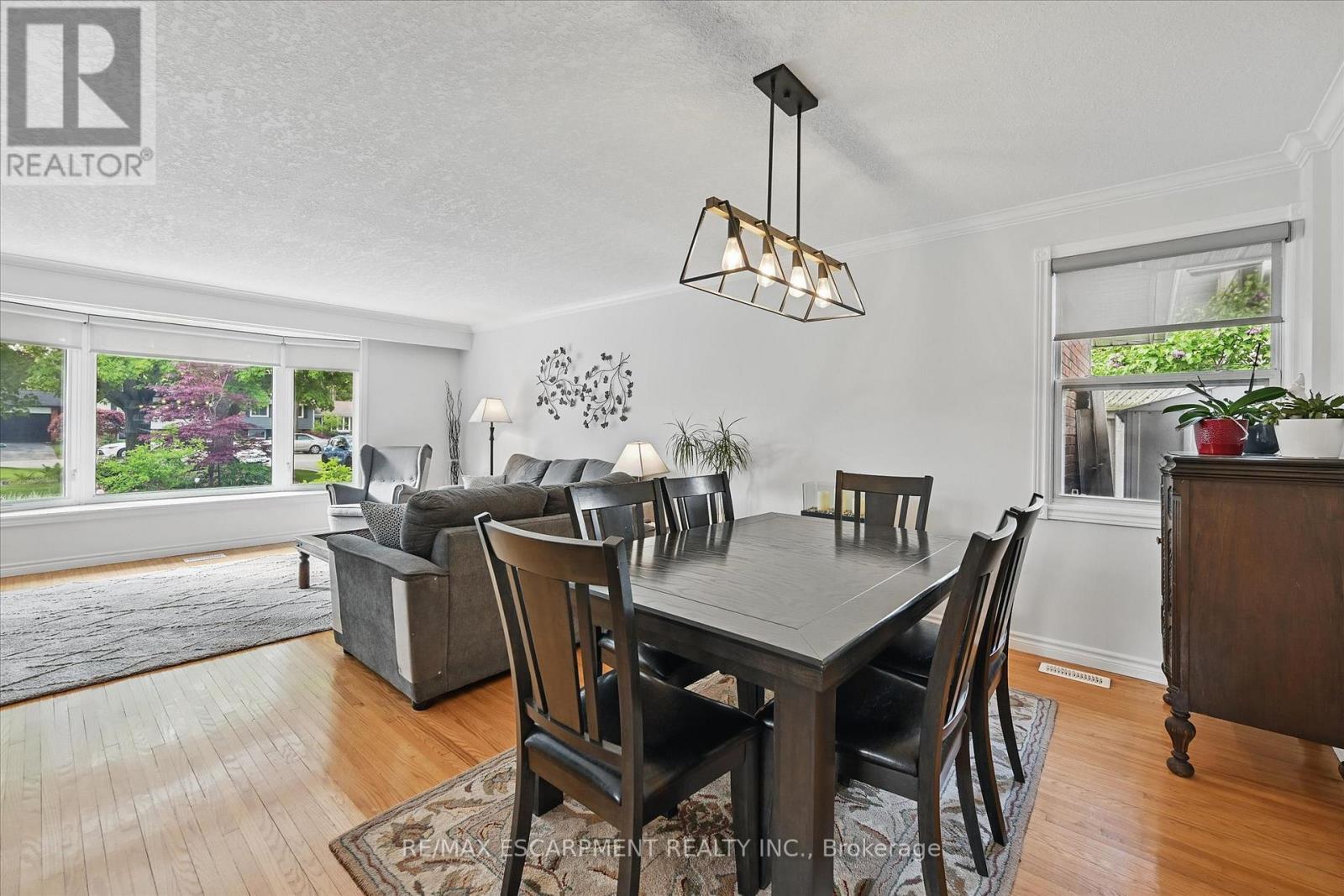 3409 Putter Place, Burlington, Ontario  L7N 2P3 - Photo 13 - W12175570