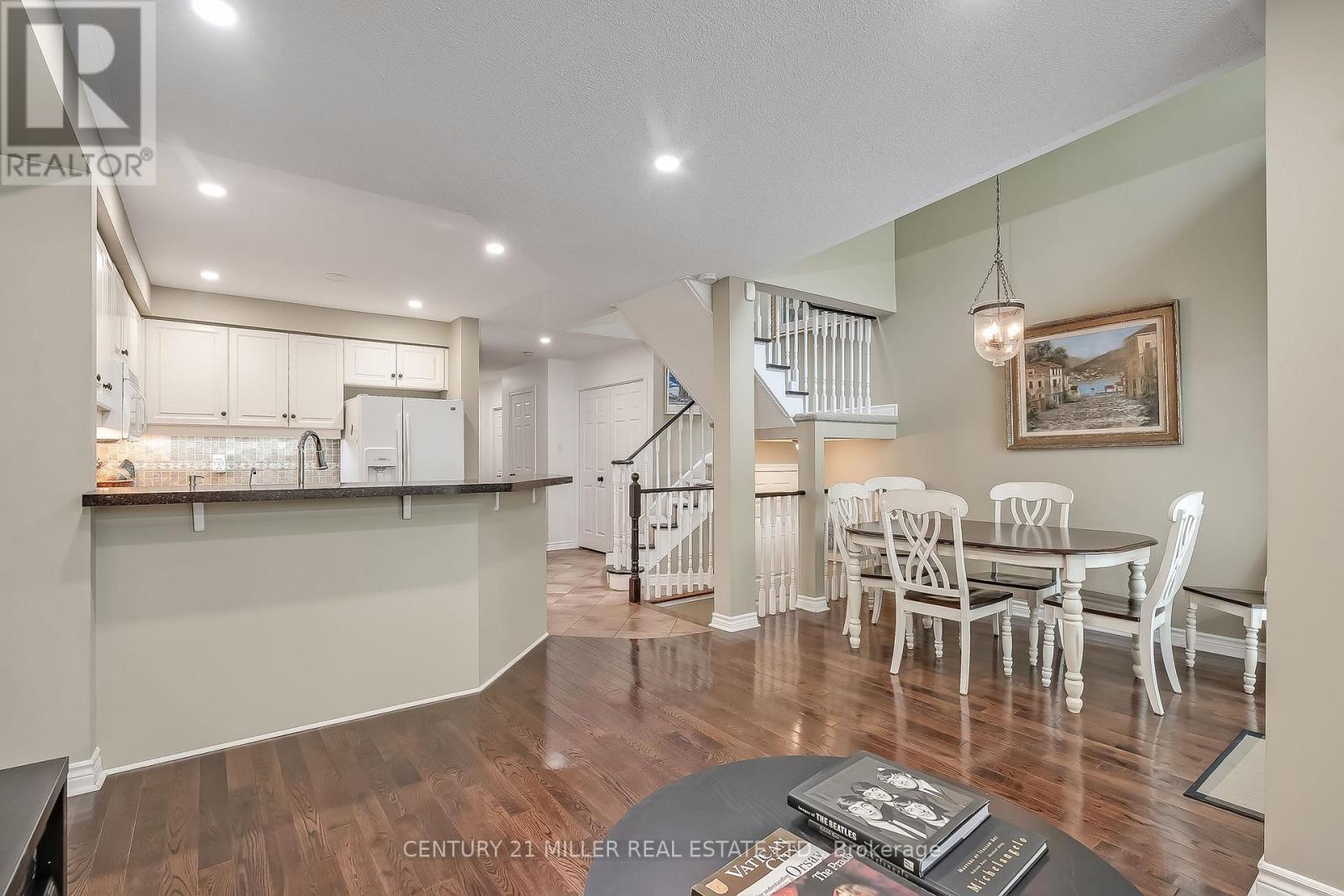 87 - 1240 Westview Terrace, Oakville, Ontario  L6M 3M4 - Photo 8 - W12175605