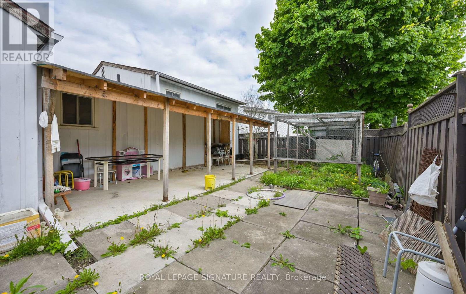 10 Heatherside Court, Brampton, Ontario  L6S 1N9 - Photo 48 - W12175616