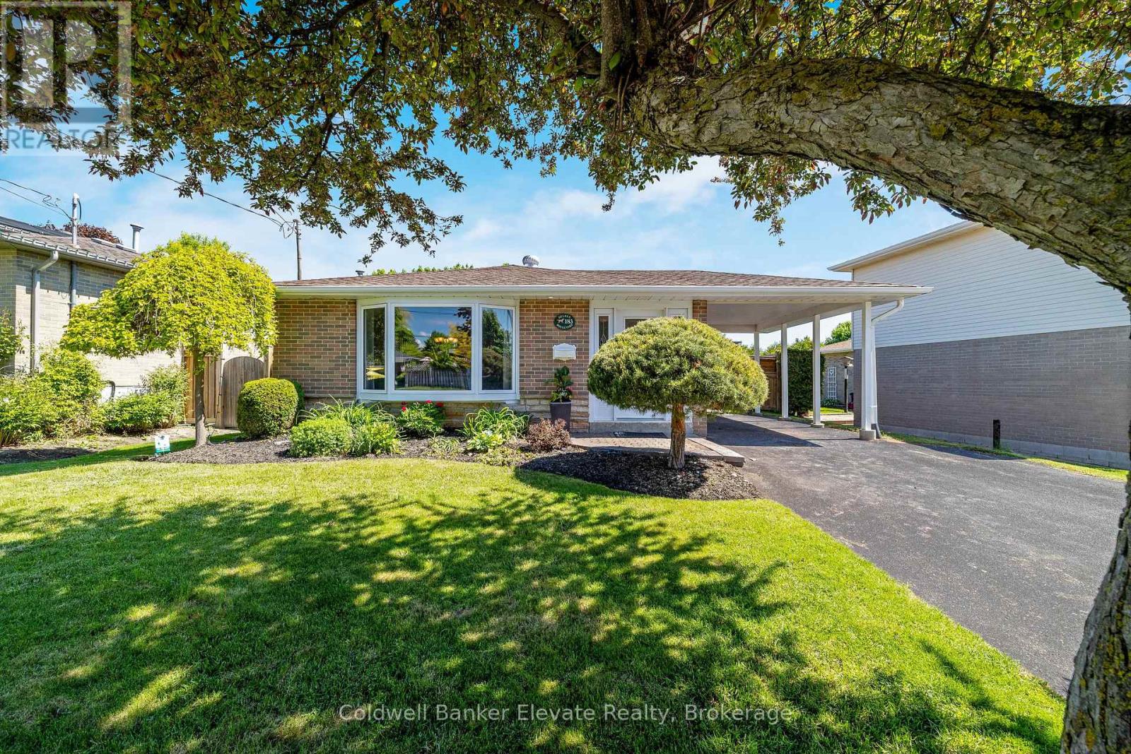 183 Delrex Boulevard, Halton Hills, Ontario  L7G 4E4 - Photo 3 - W12175626