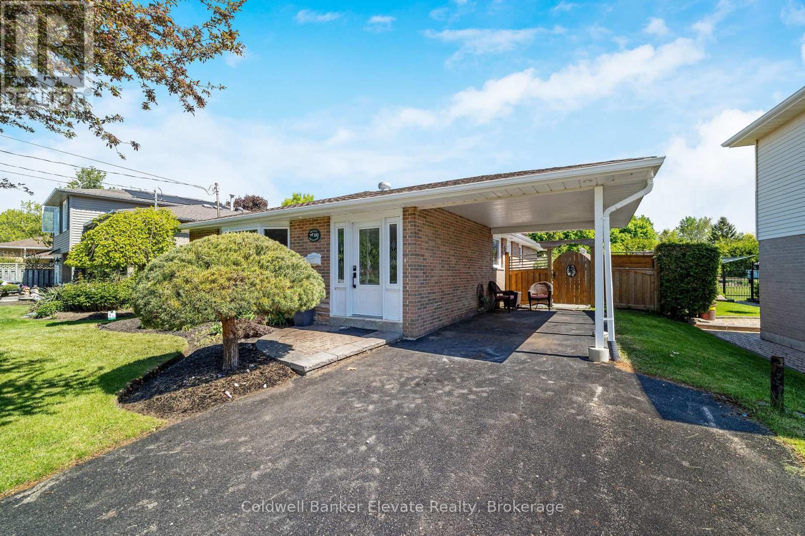 183 Delrex Boulevard, Halton Hills, Ontario  L7G 4E4 - Photo 5 - W12175626