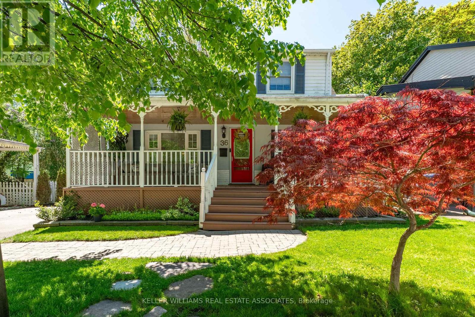 36 John Street S, Mississauga, Ontario  L5H 2E6 - Photo 1 - W12175649
