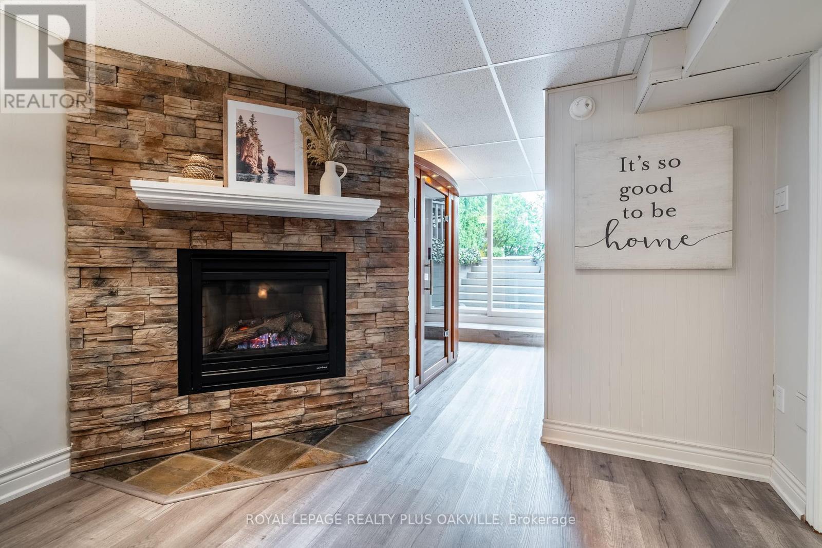 548 Regina Drive, Burlington, Ontario  L7S 1L6 - Photo 30 - W12149252