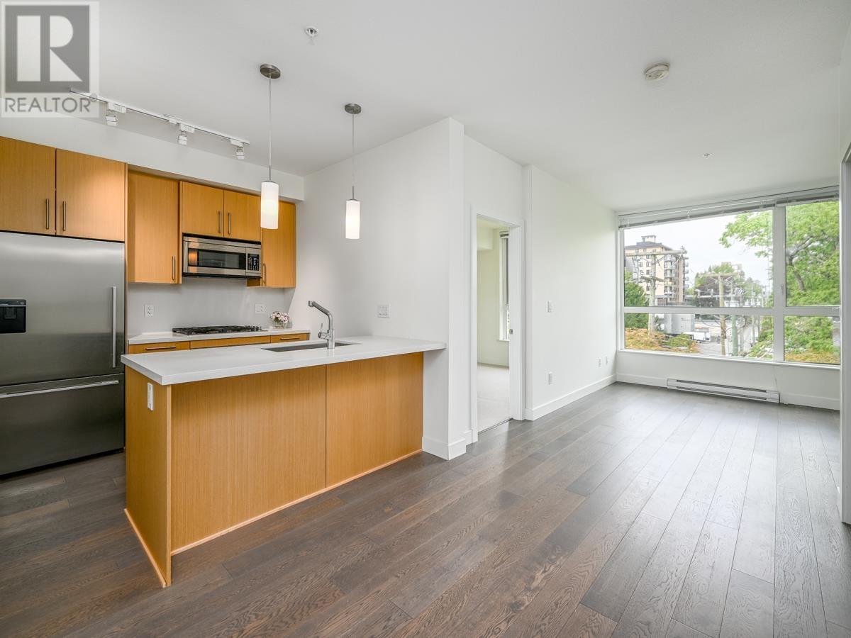 310 5325 WEST BOULEVARD, Vancouver, British Columbia