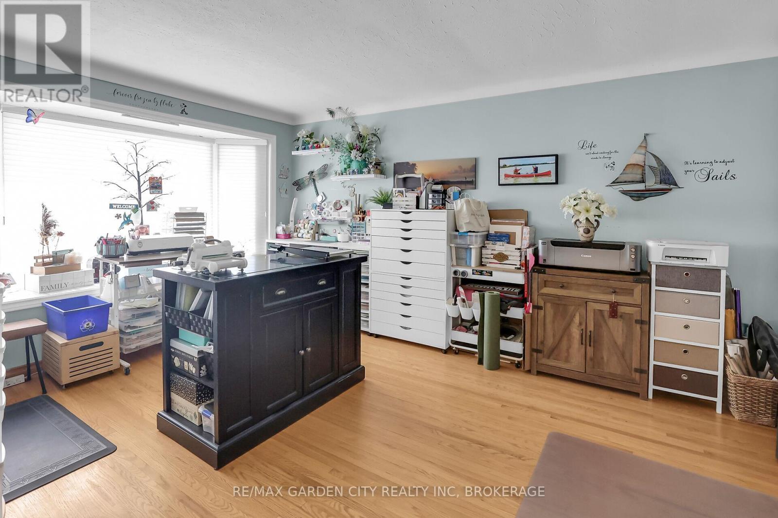 40 Memorial Park Drive, Welland, Ontario  L3B 1A6 - Photo 22 - X12175653