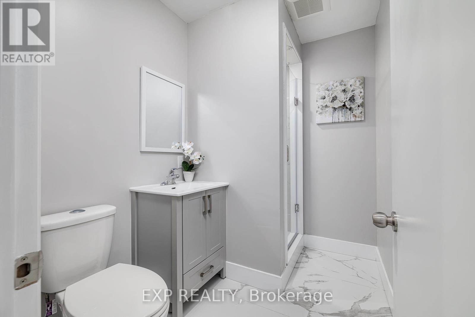 125 Cathcart Street, Hamilton, Ontario  L8L 5A1 - Photo 9 - X12175537