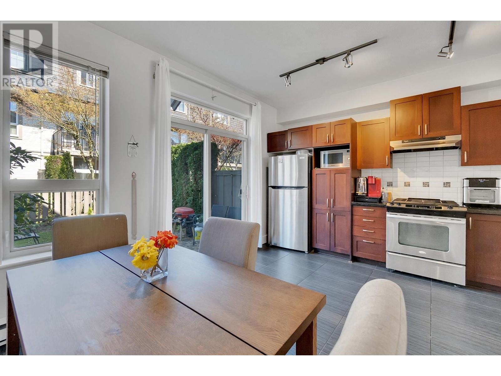 102 1369 Purcell Drive, Coquitlam, British Columbia  V3E 0C1 - Photo 16 - R3007562