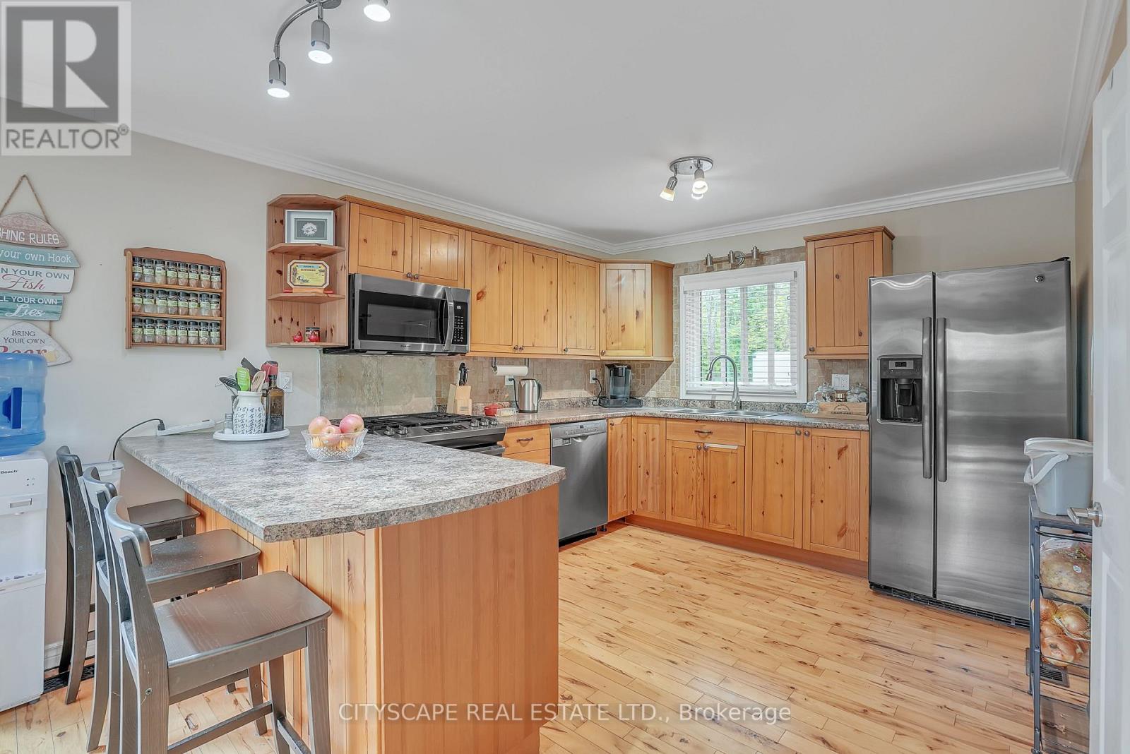 20 Robins Lane, Kawartha Lakes, Ontario  L0K 1W0 - Photo 10 - X12175334
