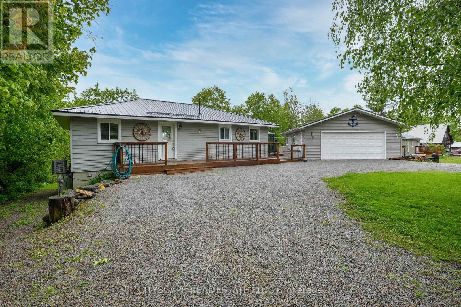 20 Robins Lane, Kawartha Lakes, Ontario  L0K 1W0 - Photo 2 - X12175334