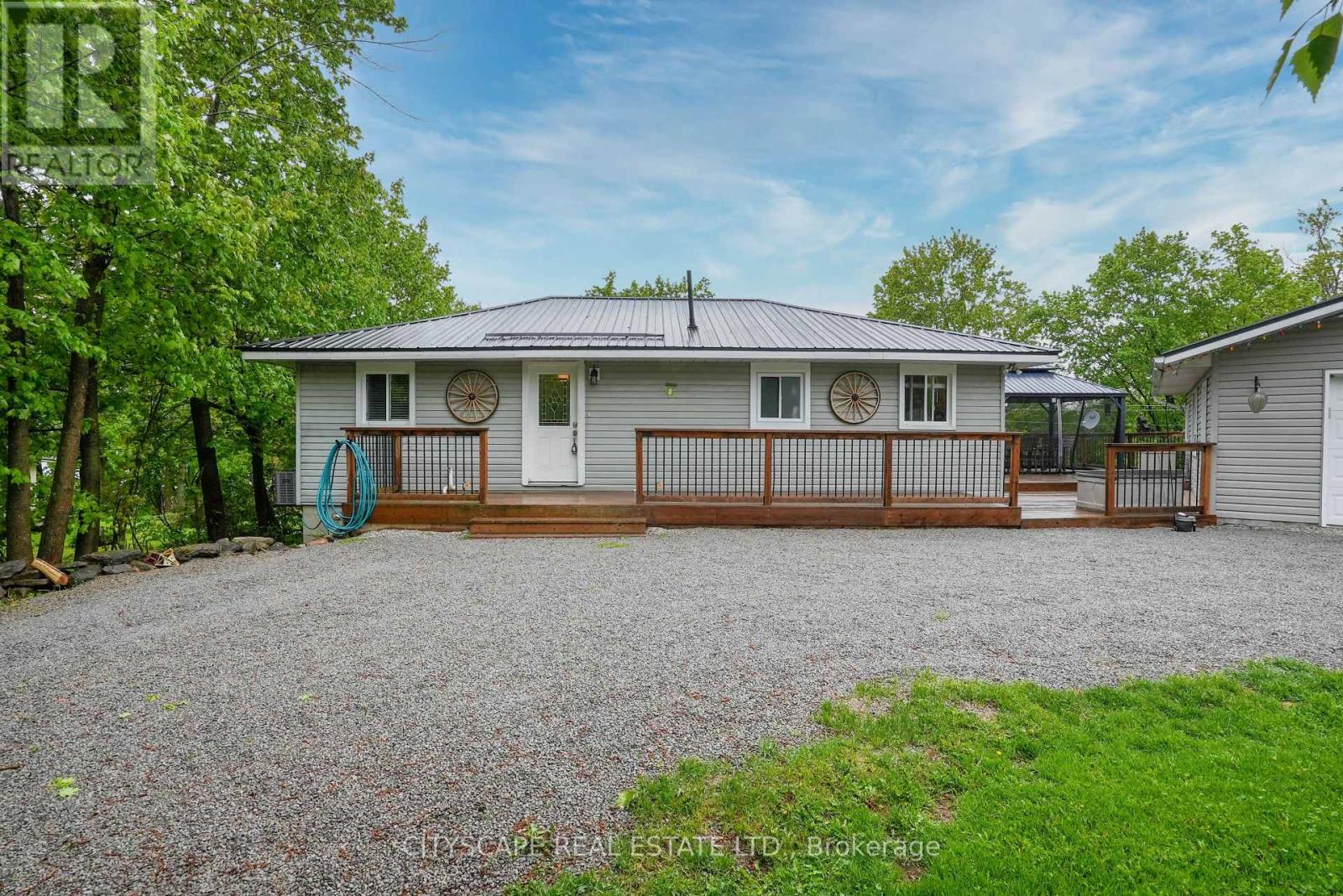 20 Robins Lane, Kawartha Lakes, Ontario  L0K 1W0 - Photo 3 - X12175334