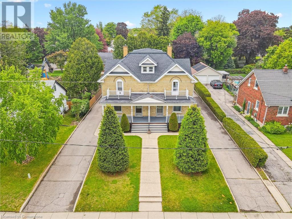 Property at 622 - 624 DOLPH Street N image 1