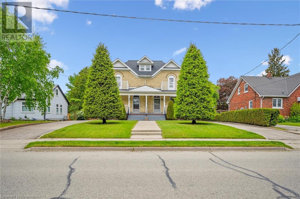 Property at 622 - 624 DOLPH Street N image 2